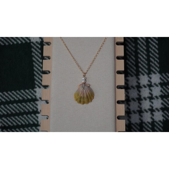Moonrise Sunrise Shell Necklace - Picture 2 of 7